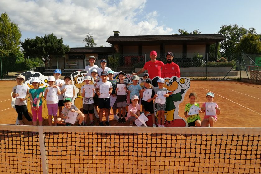 Die Grundschule Bischweier zu Besuch beim TCB