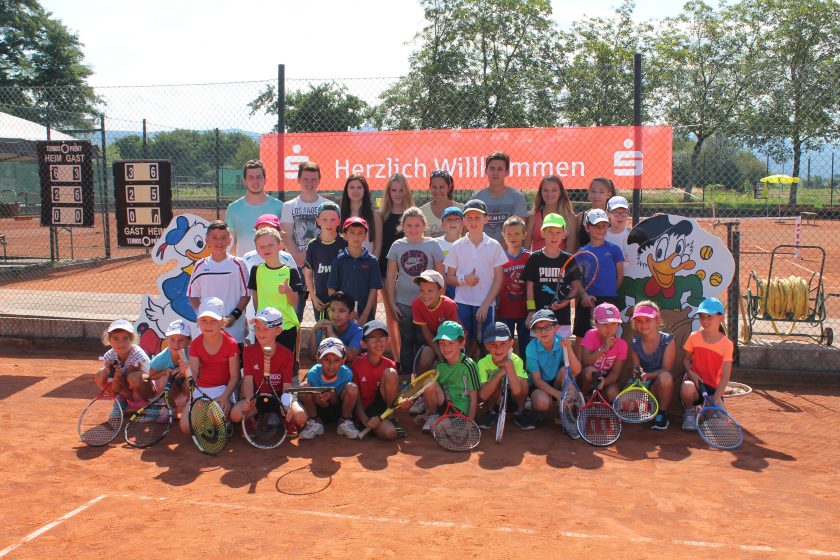 Sommer-Tenniscamp für Kinder und Jugendliche